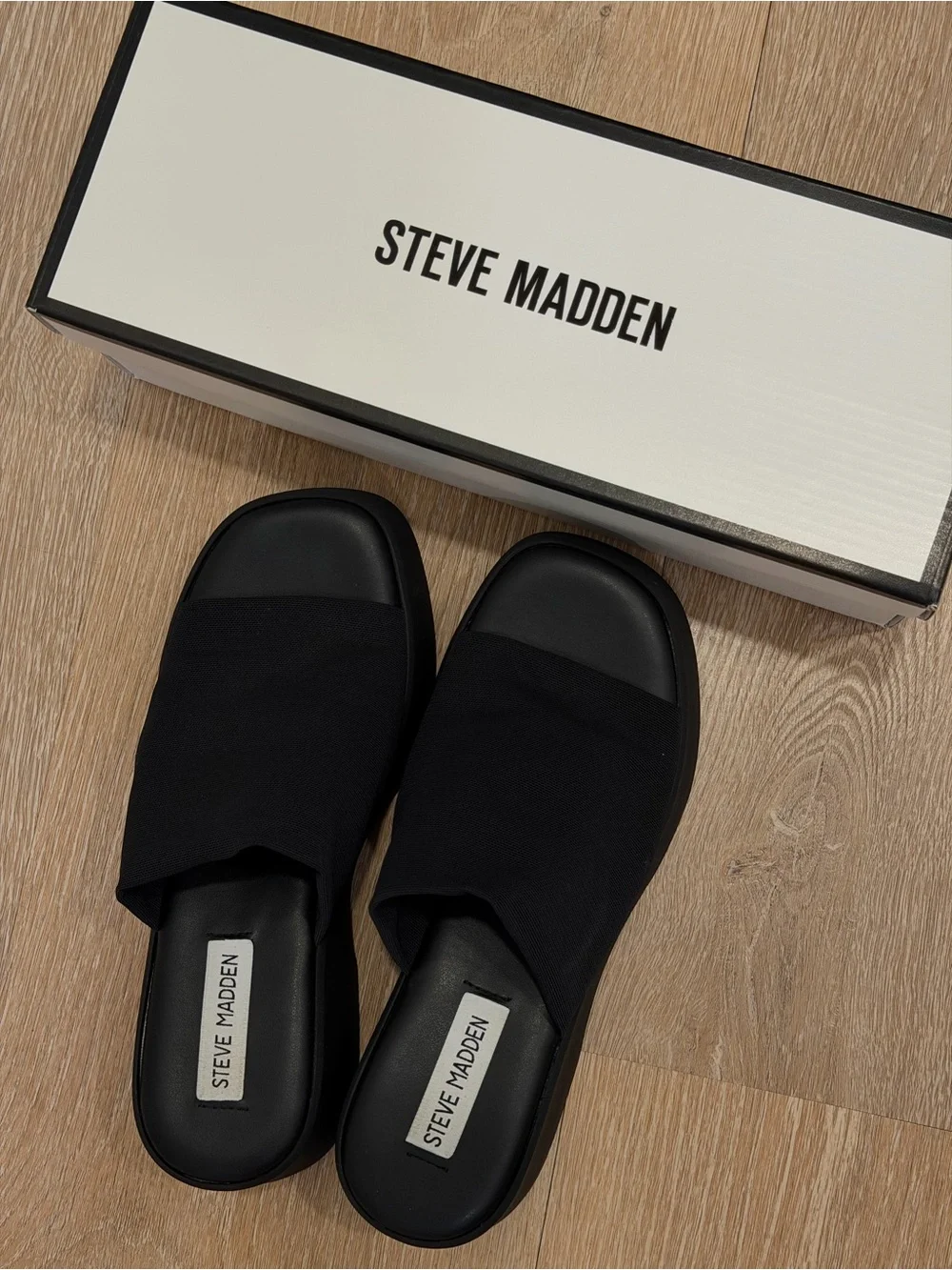 Steve Madden Slinky30 Black Platform Slide Sandals